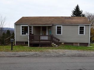 1696 Jennings Ave, East Liverpool, OH 43920