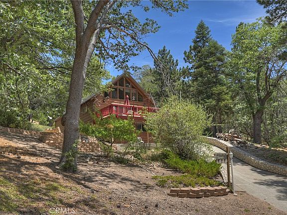 3rd image of 707 Briar Ln