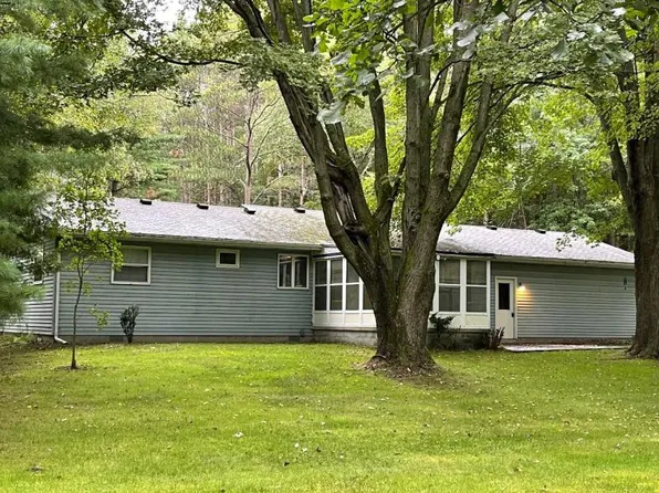 2920 S Murray Rd, Caro, MI 48723