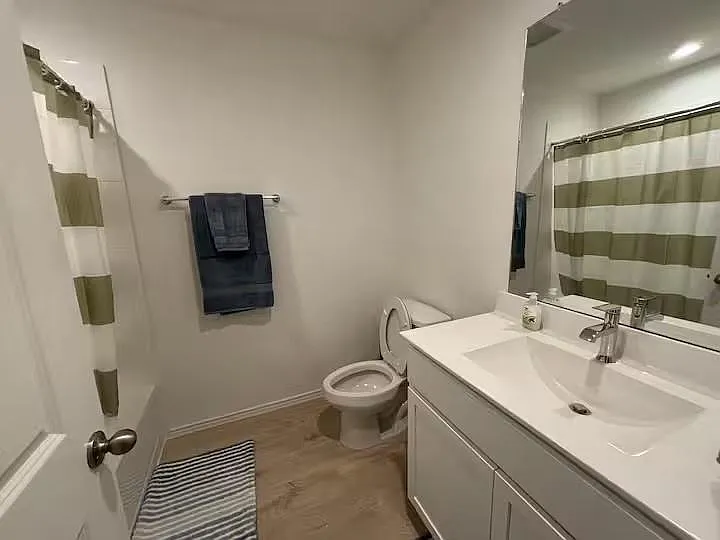 4915 Oakwood Dr — Photo 10
