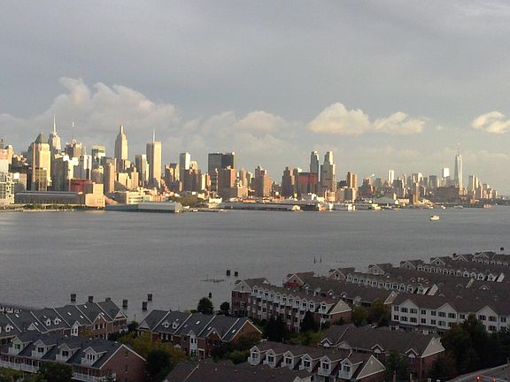 Southeast view from the Empire State Bldg to beyond the Freedom Tower
