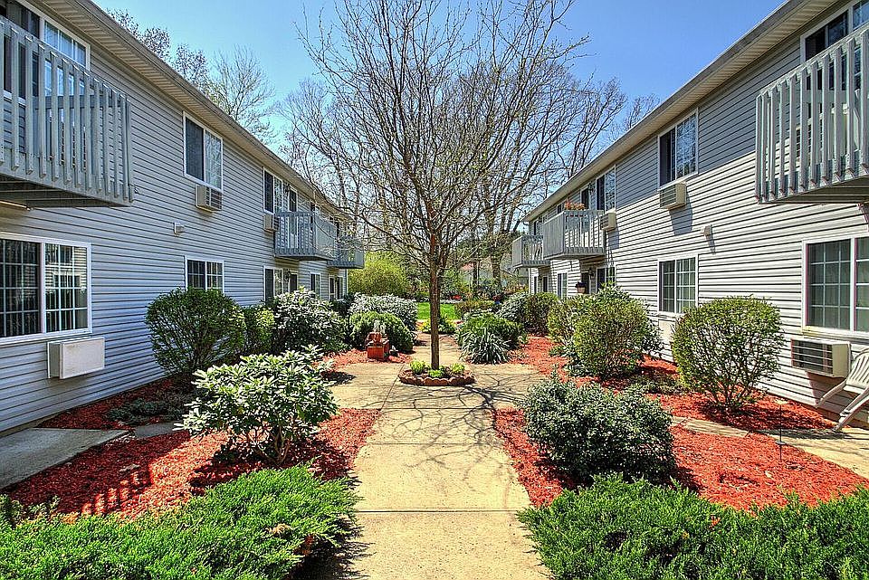 256 Peck Ln Orange CT Zillow