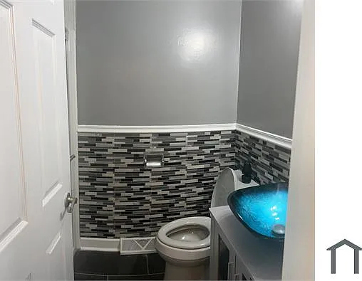 2 bed, 1500 sqft, $1,800 — Photo 3