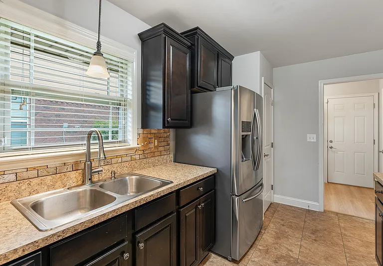 323 Harbor Glen Dr SW — Photo 11