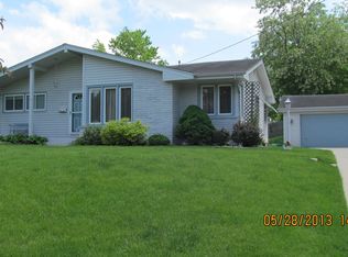 6208 Robin Dr, Des Moines, IA 50322