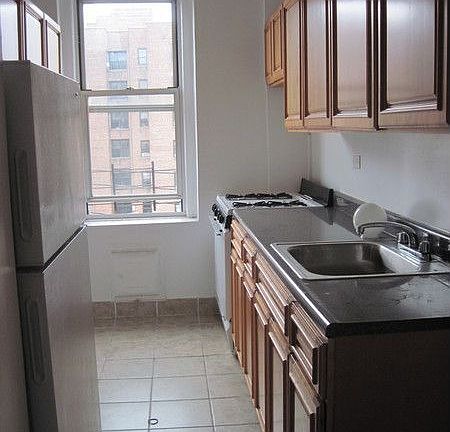 5th image of 3804 Greystone Ave APT C2