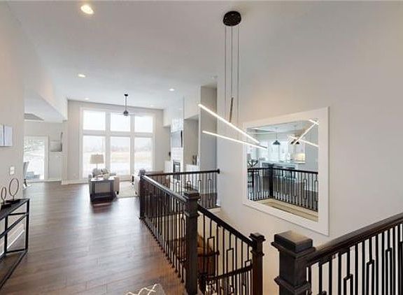 2nd image of 4440 Aspen Dr