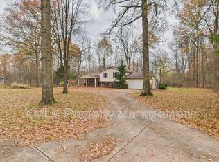 874 Pleasant St, Warren, OH