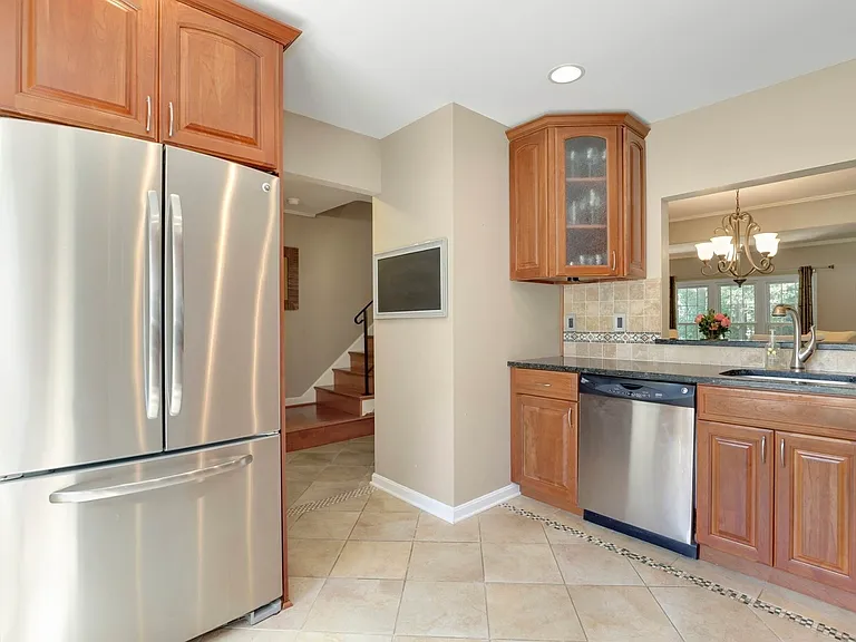 9765 High Water Ct — Photo 6