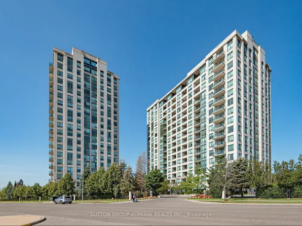 88 Promenade Cir, Vaughan, ON
