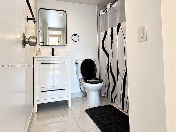 5th image of 9180 Fontainebleau Blvd APT 401