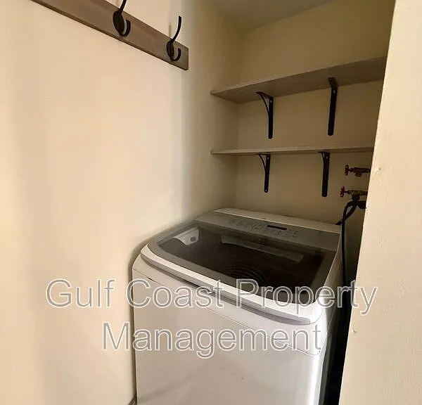 5249 Cedarbend Dr #1 — Photo 11