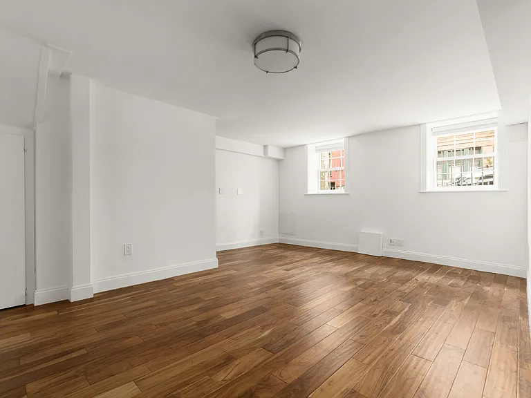 60 Hicks St — Photo 19