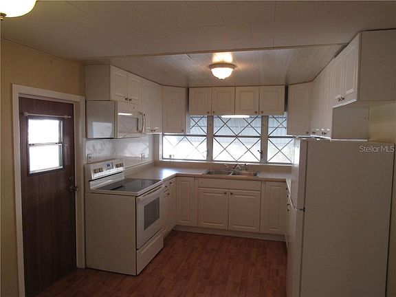 3rd image of 4851 W Gandy Blvd Unit B4-l14