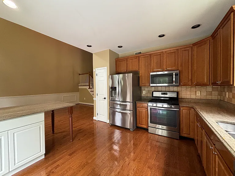 48 Weaver Dr #48 — Photo 11