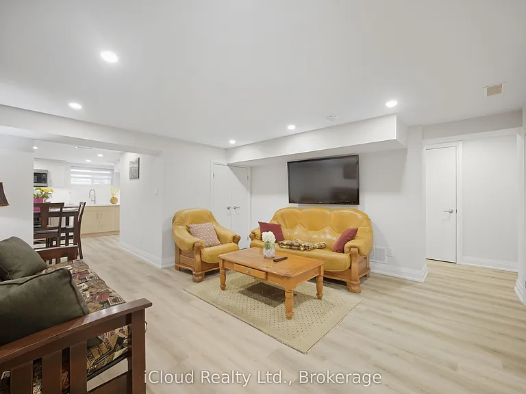 23 Swanhurst Blvd #B — Photo 23