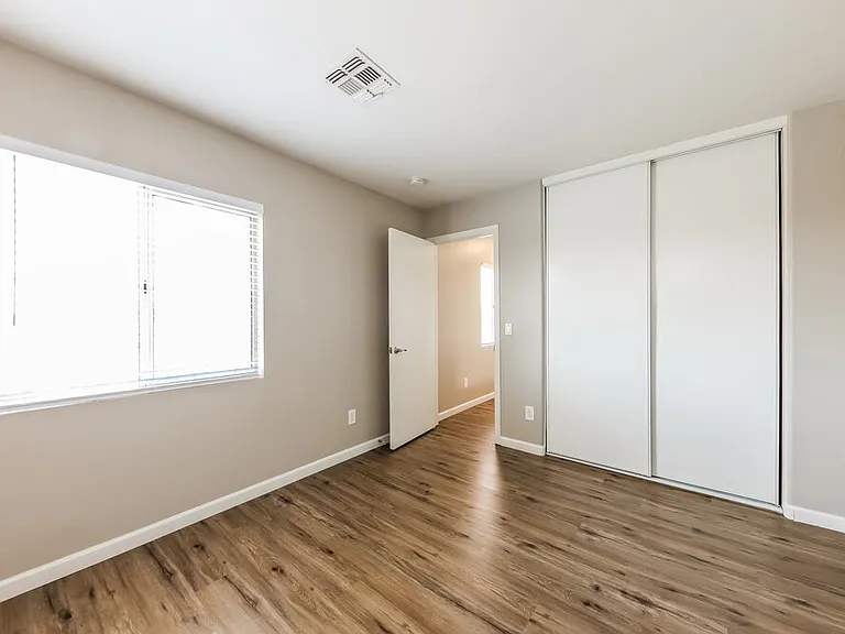 12602 W Windrose Dr — Photo 15