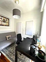 Rented by R New York