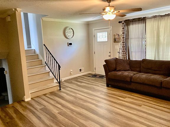 5th image of 2533 Parkway Dr