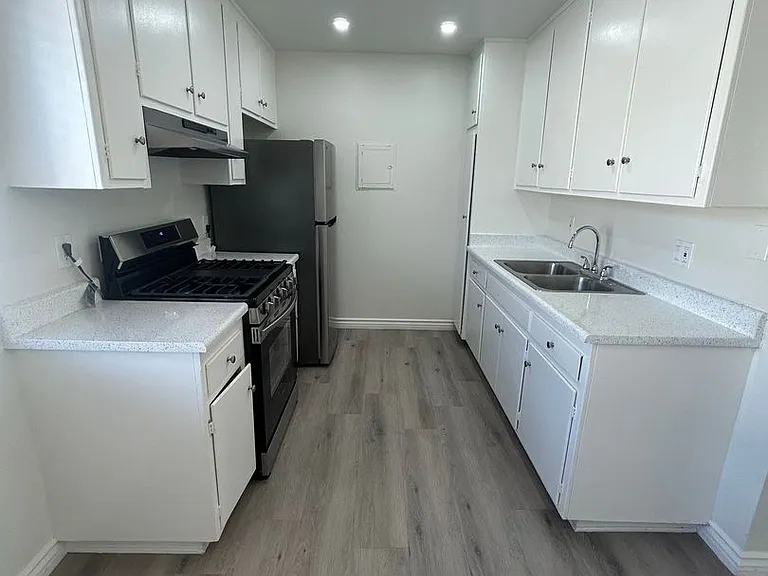 3518 Del Monte — Photo 1
