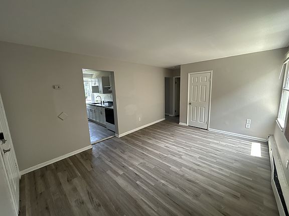 3rd image of 3543 Harvey Ave #2a2db733e