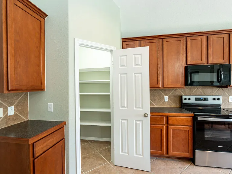 11516 Sunny Creek Ln — Photo 14