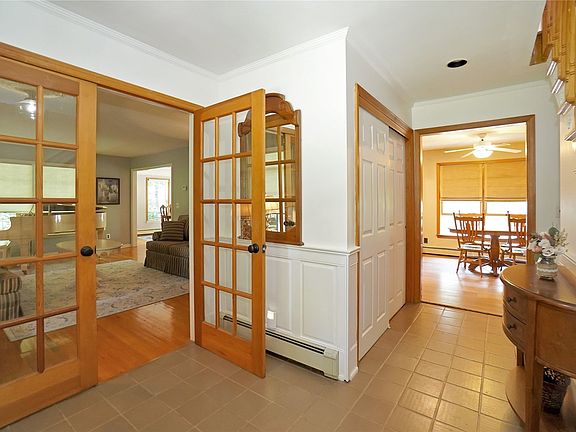 5th image of 6 Fairview Ave