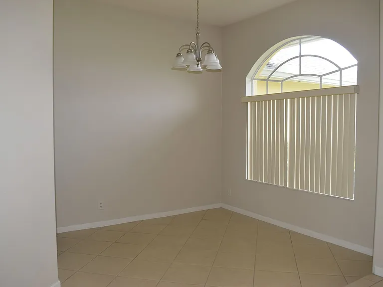 2232 SW Savage Blvd — Photo 3