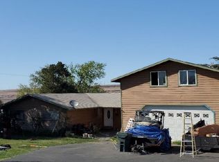 33933 Hilltop Dr, Hermiston, OR 97838