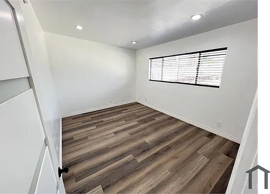 5550 Denny Ave #202 — Photo 11