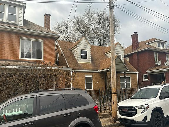 3rd image of 941 Walnut St