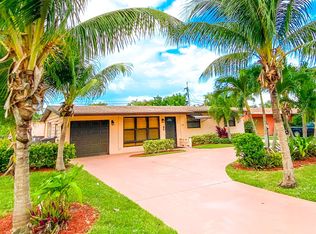 1867 Ocala Rd, North Palm Beach, FL 33408