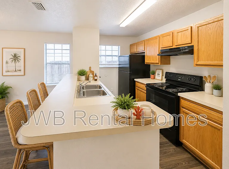 9315 1st Ave — Photo 3