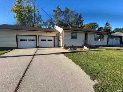 624 E Chestnut St, Geneseo, IL, 61254