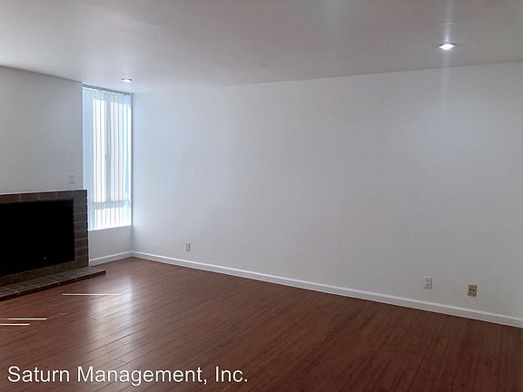 3rd image of 3725 Jasmine Ave APT 6