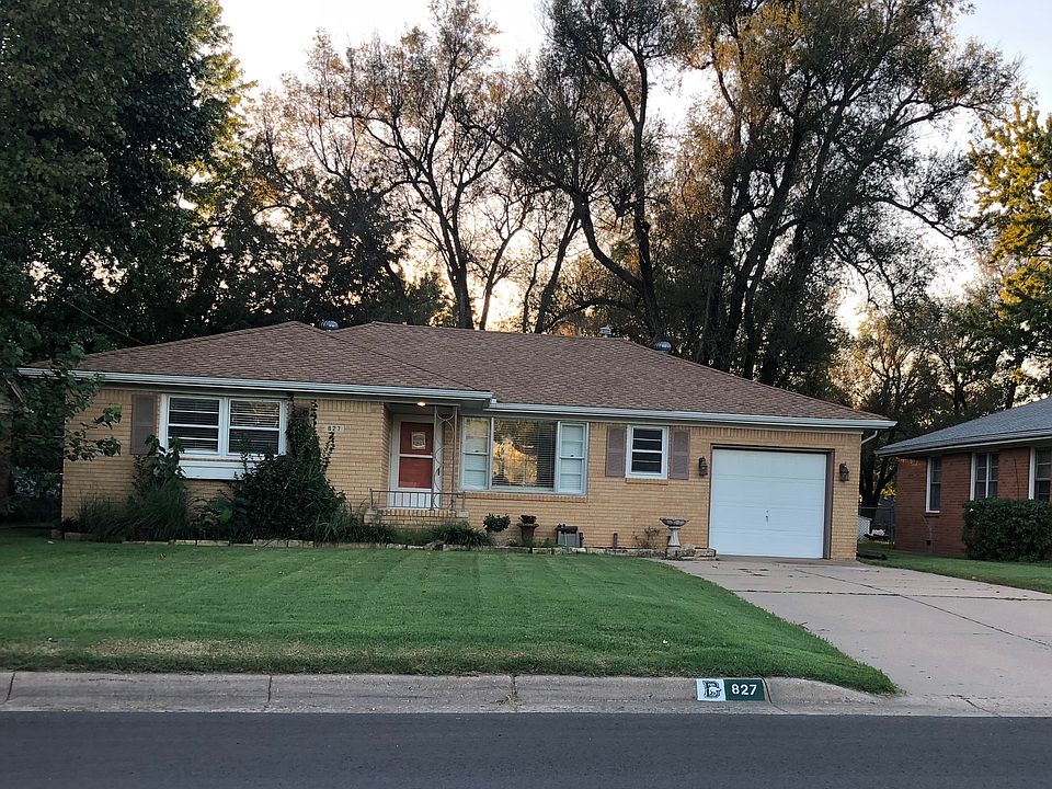 1st image of 827 N Woodlawn Blvd