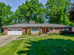 1445 Rogwin Cir SW, North Canton, OH 44720