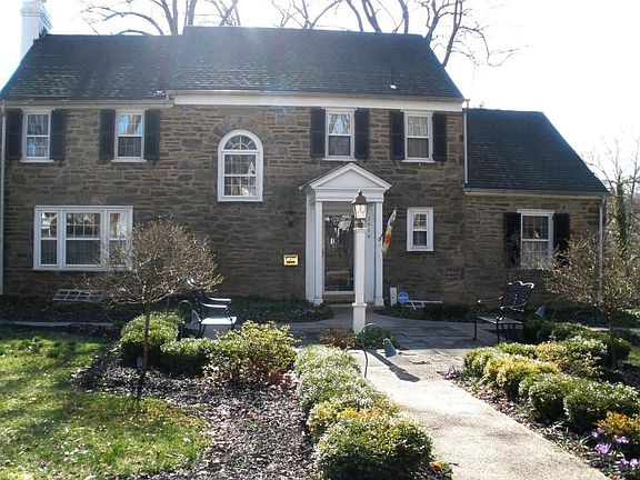 Stunning Pa. Fieldstone Exterior