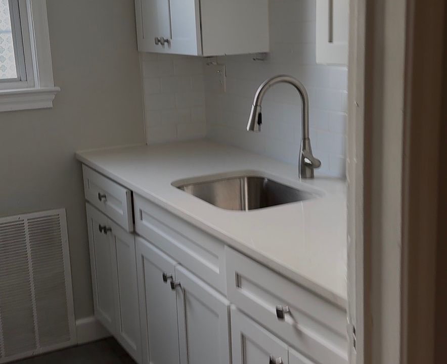1st image of 1100 N Kenilworth St APT 5