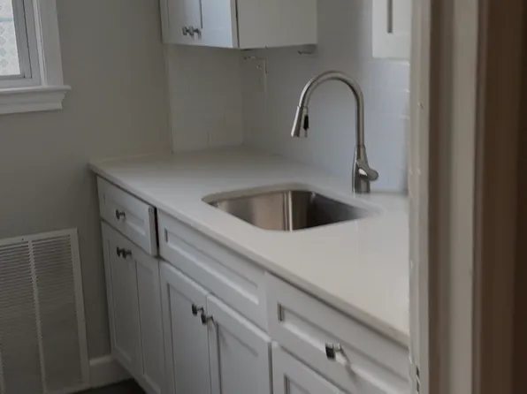 1100 N Kenilworth St APT 5, Arlington, VA 22205