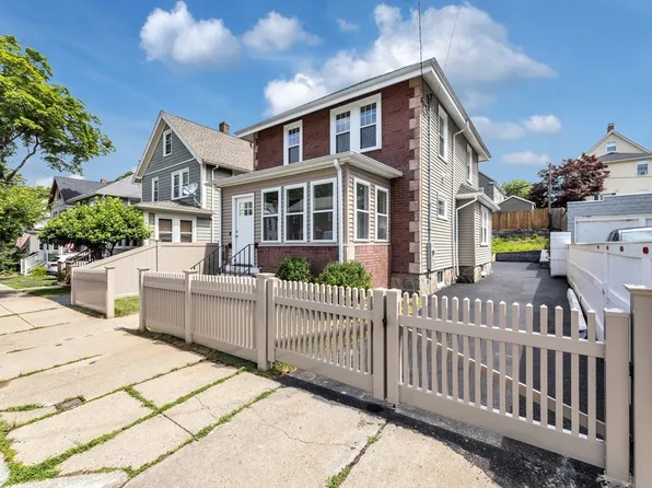 45 Westover St, West Roxbury, MA 02132