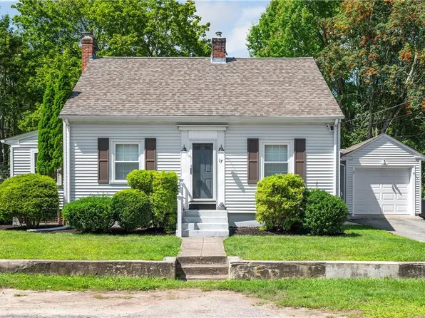 17 McCann St, North Smithfield, RI 02896