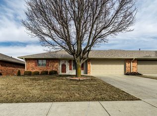 304 E 48th St, Anderson, IN 46013