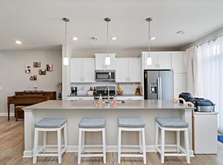 1794 Emerson Ct, Chaska, MN 55318