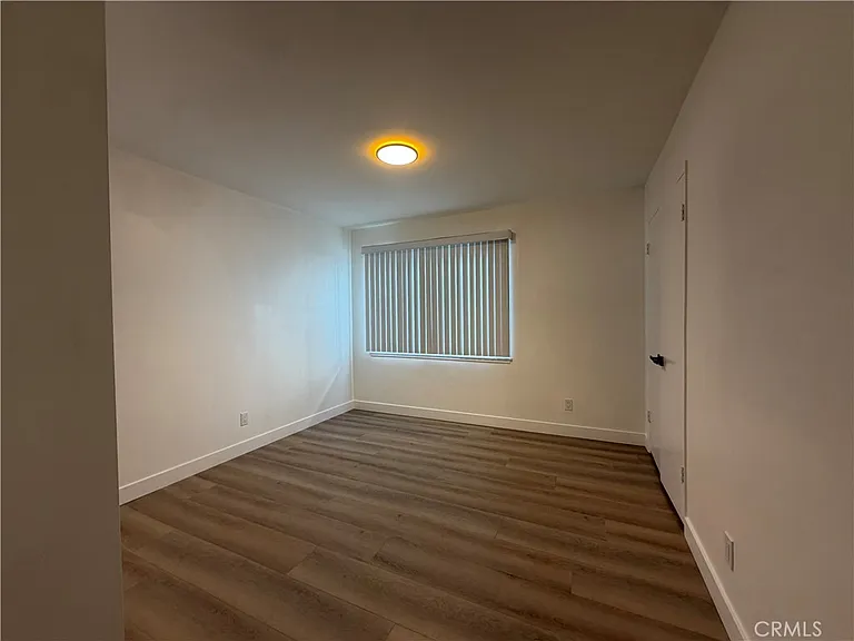 8414 Owensmouth Ave — Photo 8
