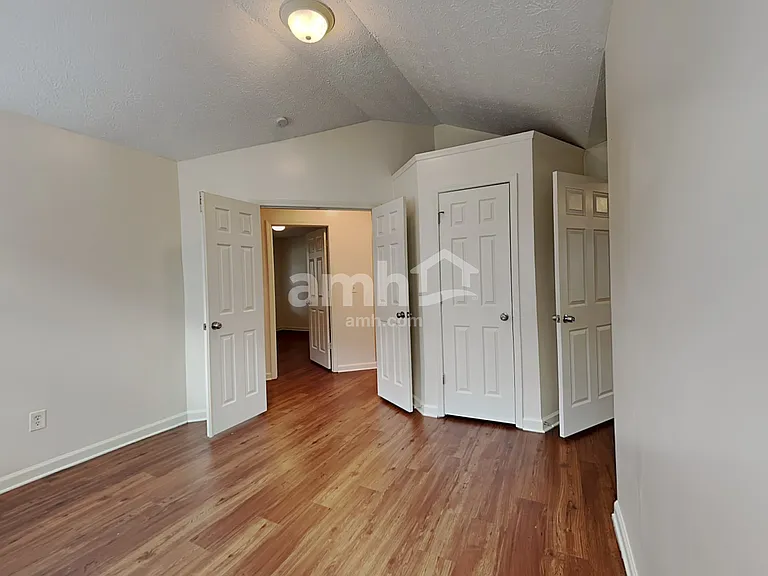 389 Sunderland Way — Photo 15