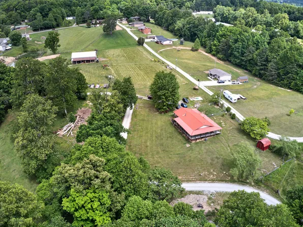 978 S Highway 1064, Woodbine, KY 40771