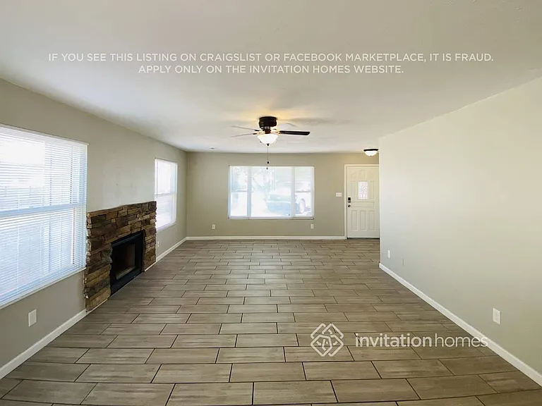 5770 W Frye Rd — Photo 2