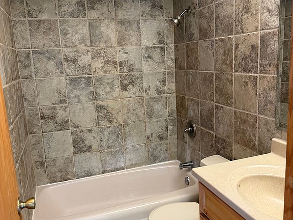 5th image of 10707 S Keating Ave APT 3A