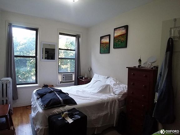 3rd image of 369 Saint Johns Pl APT 12
